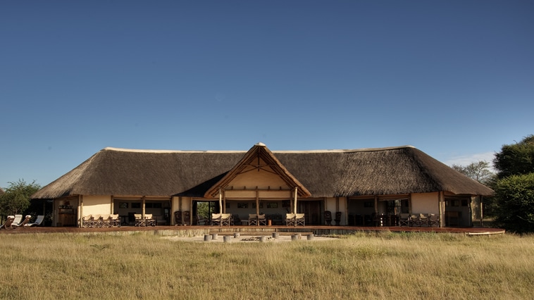 Nxai pan Camp Frontalansicht