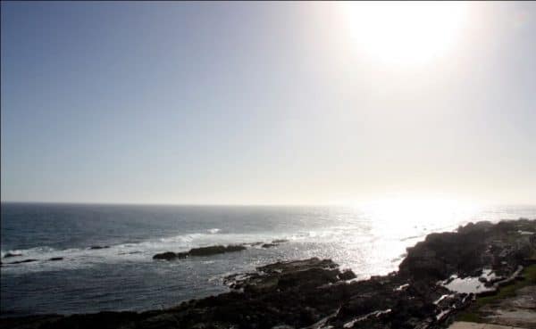 Blick von der Küsten in Plettenberg Bay