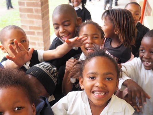 Kinder In Afrikanischer Schule